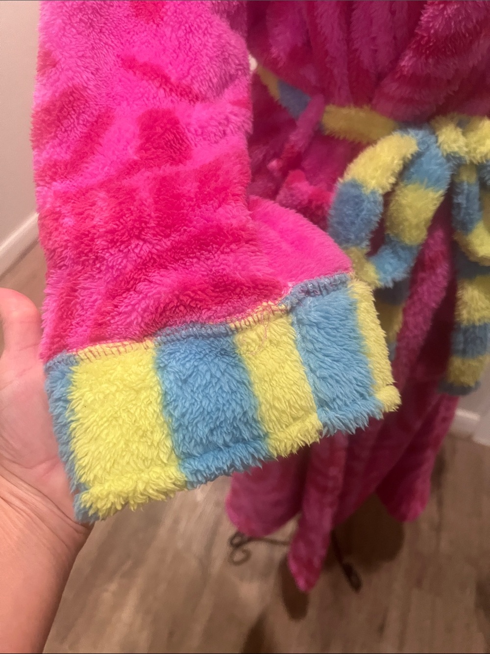 Poppi Bath Robe Pink - Picture 3 of 13